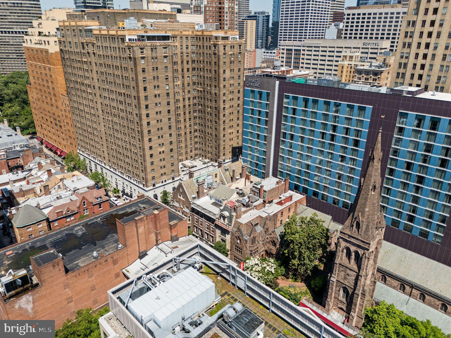 RITTENHOUSE SQUARE - Commercial Sale