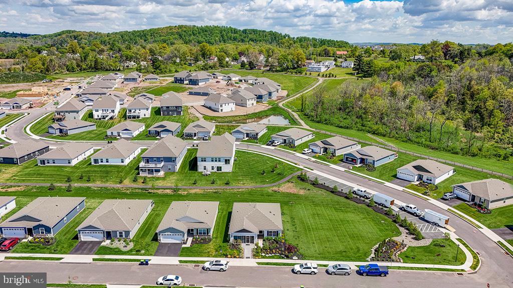 POTTSGROVE HUNT - Residential