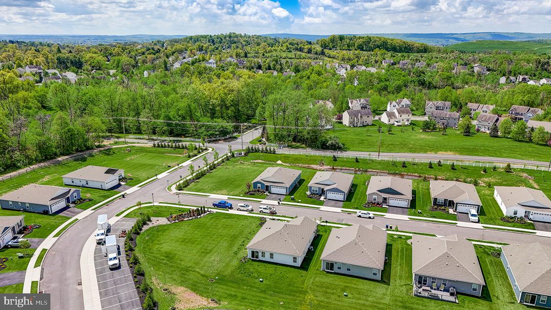 POTTSGROVE HUNT - Residential