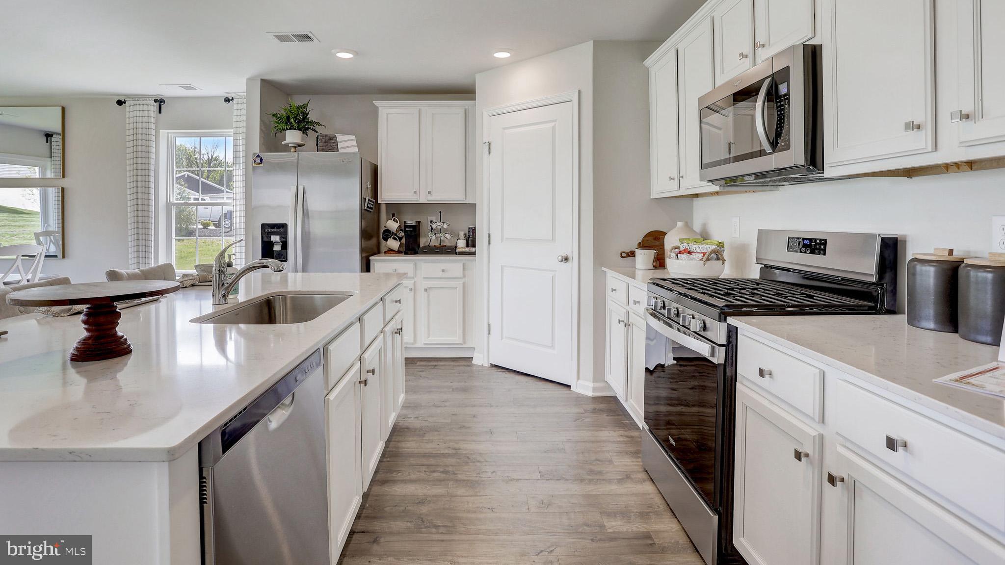 POTTSGROVE HUNT - Residential