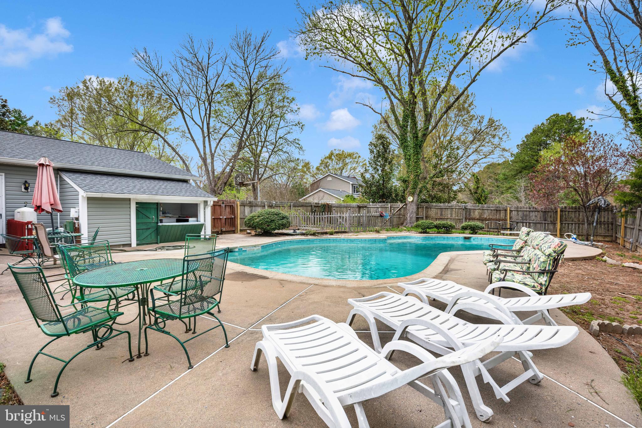 INGLESIDE - Residential