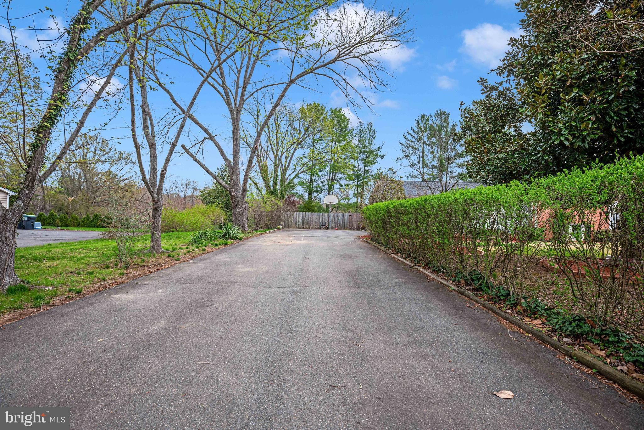 INGLESIDE - Residential