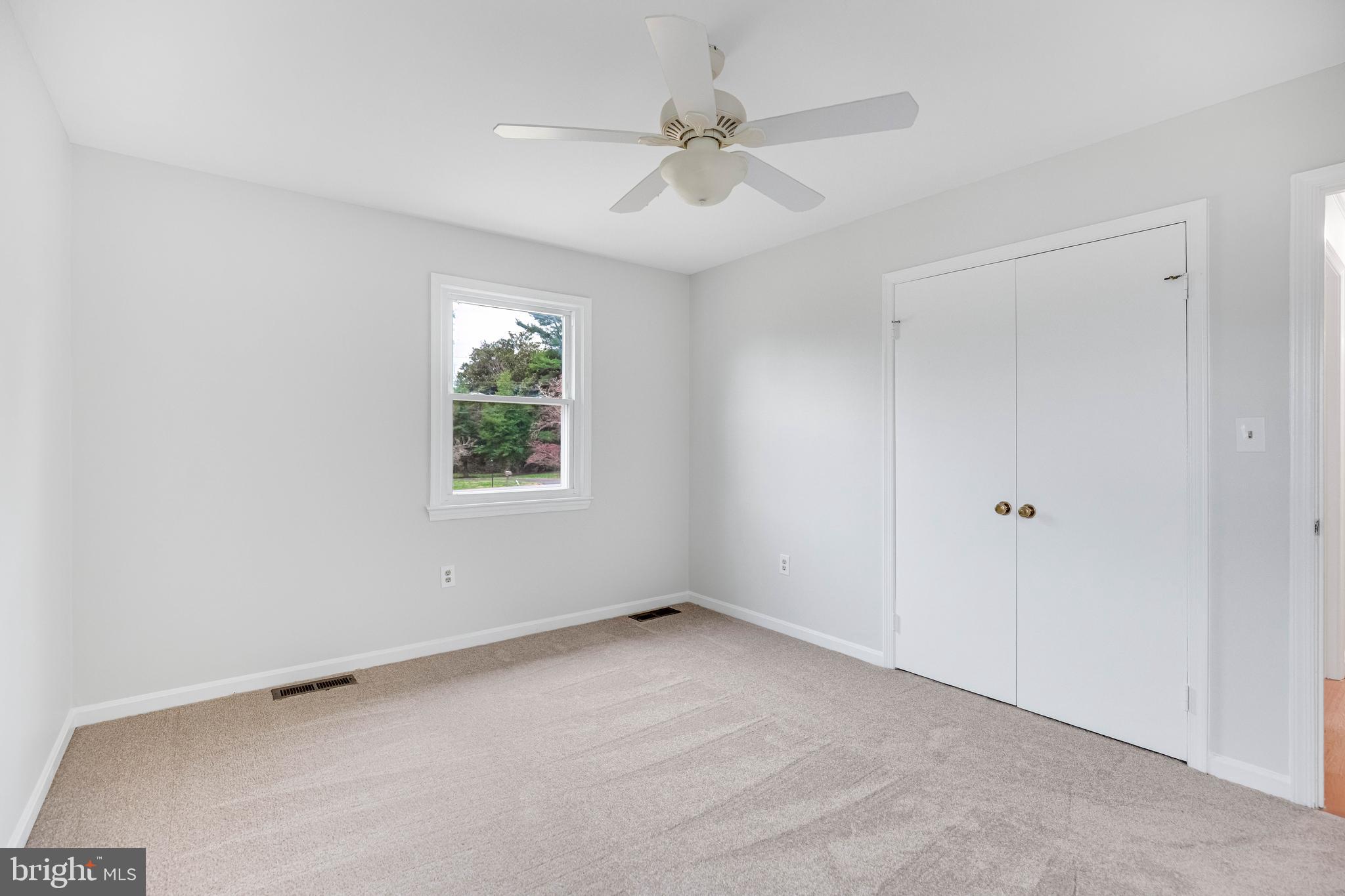 INGLESIDE - Residential