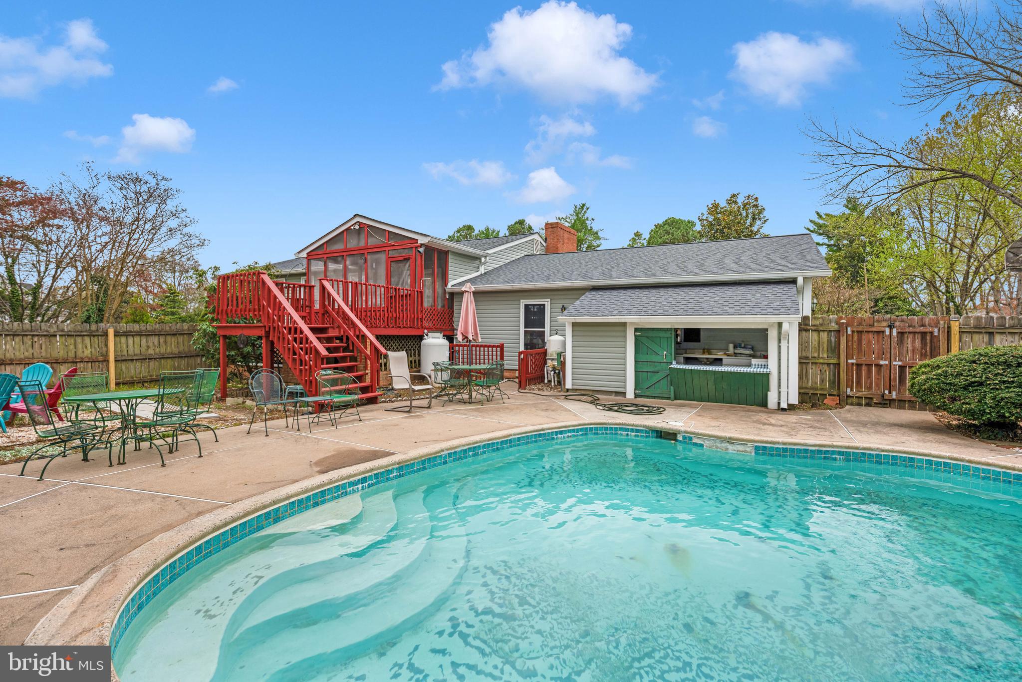 INGLESIDE - Residential