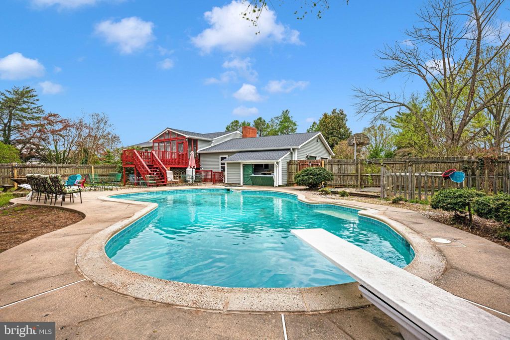 Photo of 301 Ingleside Drive, FREDERICKSBURG, VA 22405 (MLS # VAST2046914)