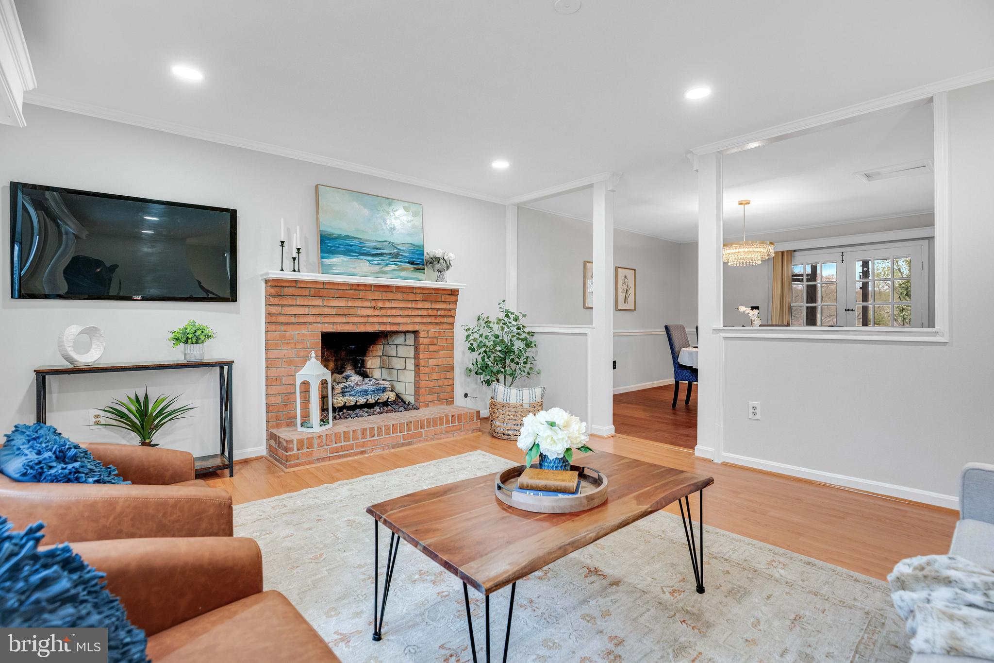 INGLESIDE - Residential