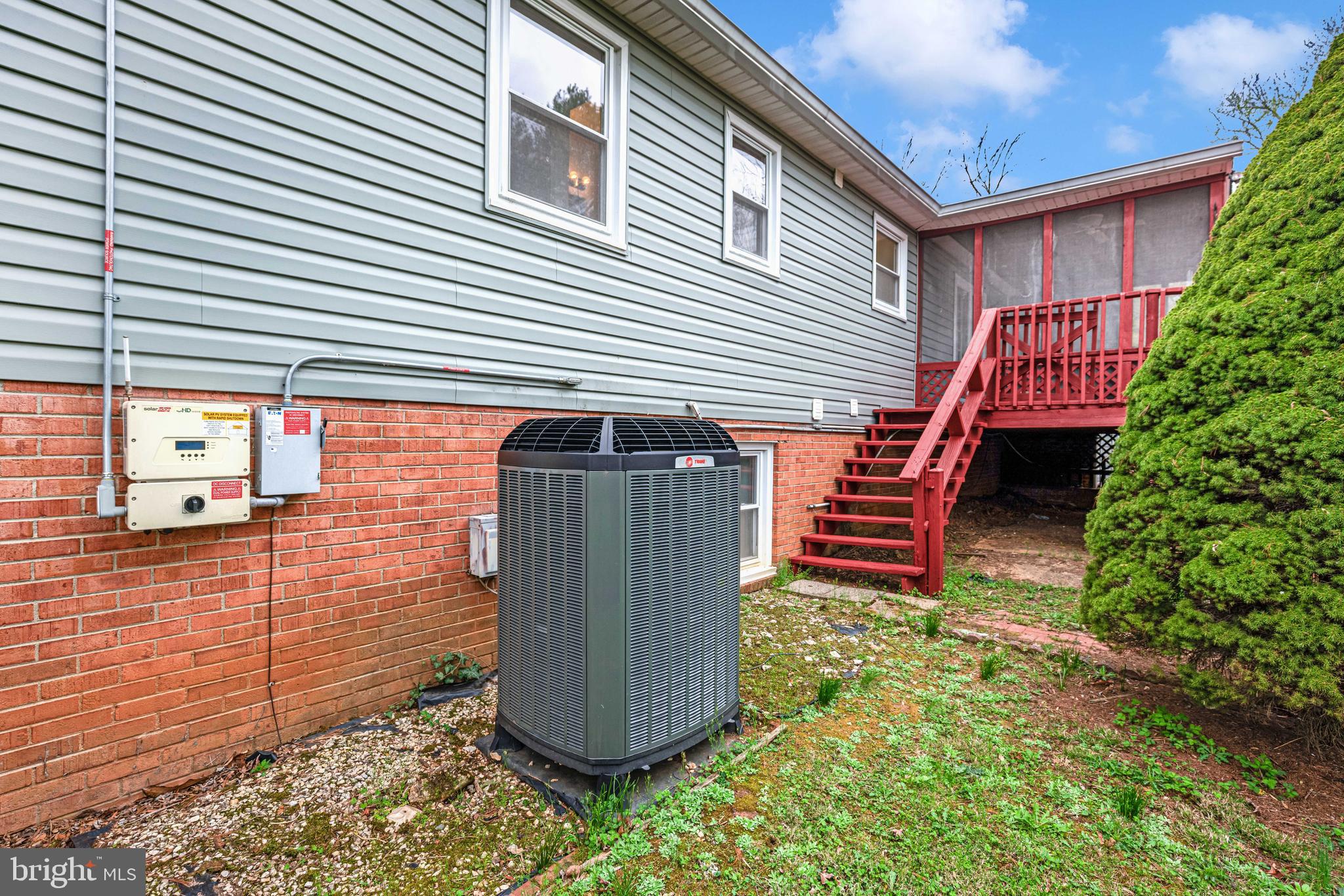 INGLESIDE - Residential