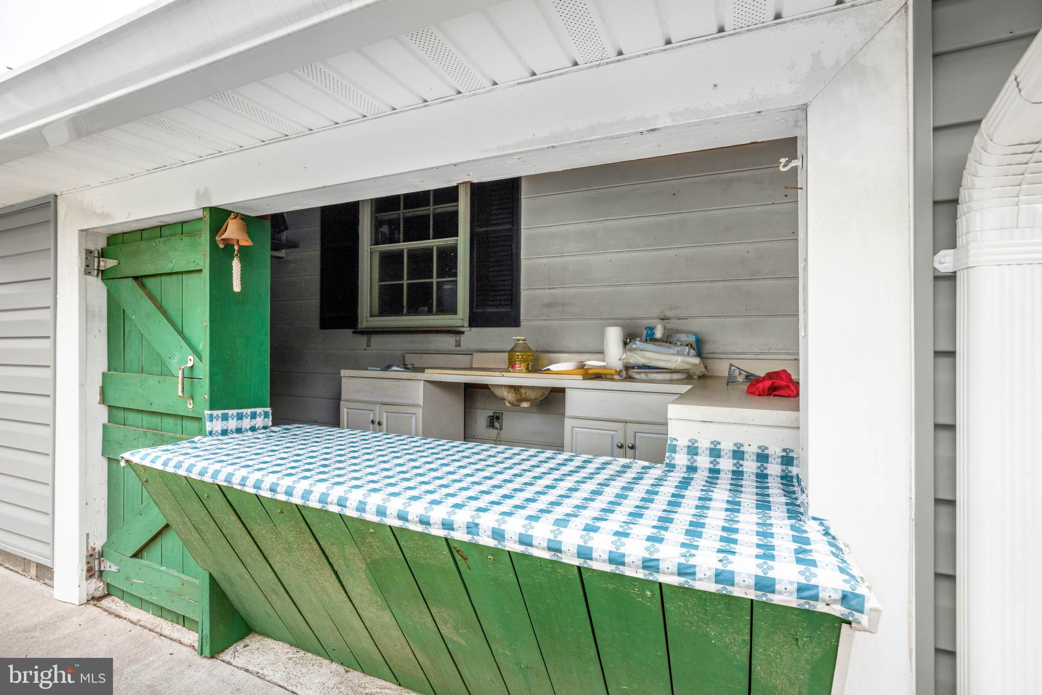 INGLESIDE - Residential