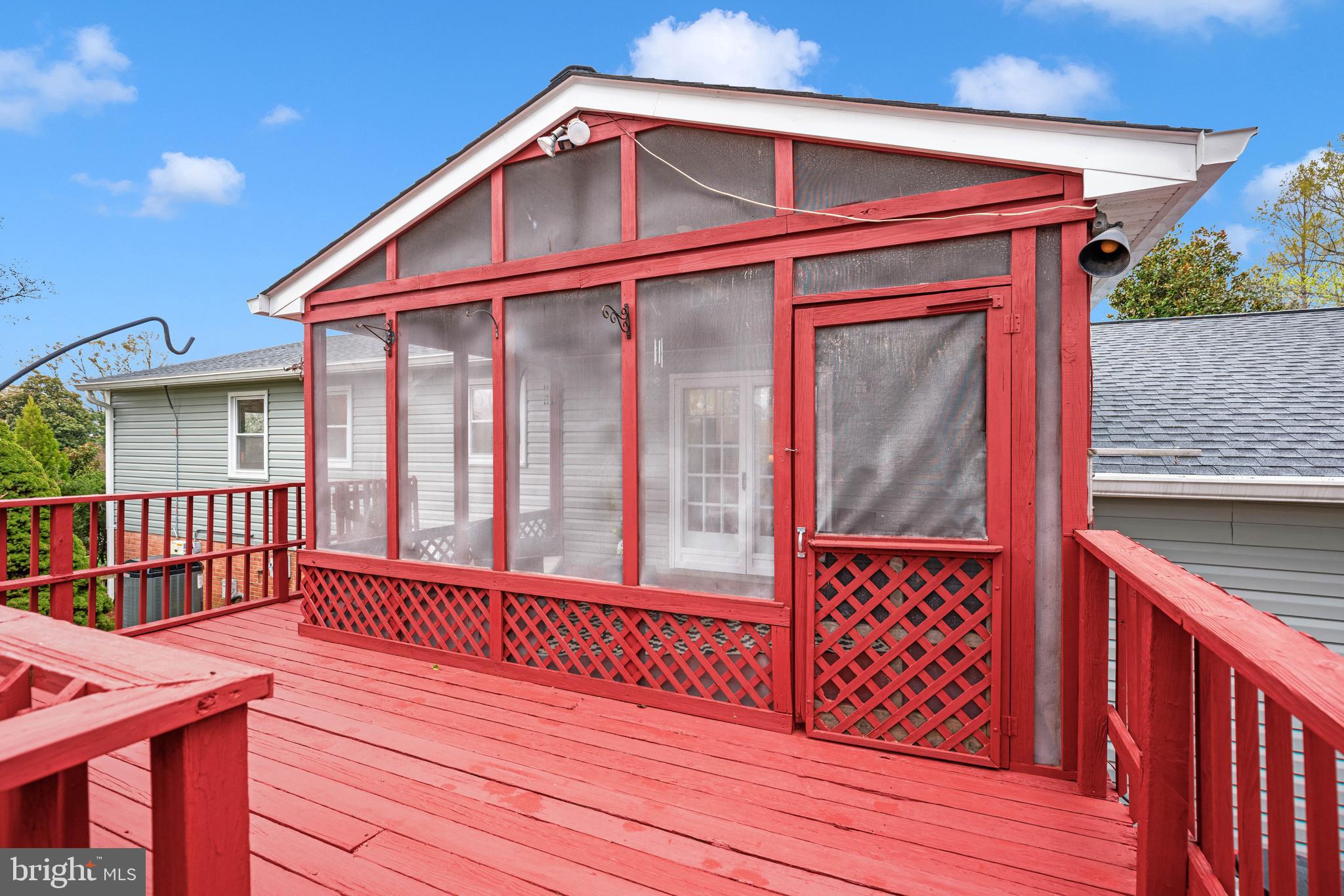 INGLESIDE - Residential