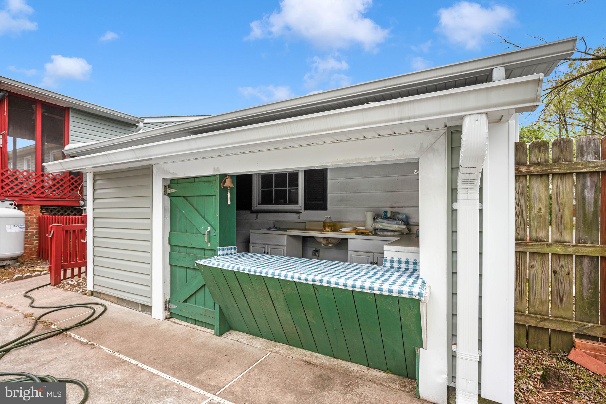 INGLESIDE - Residential