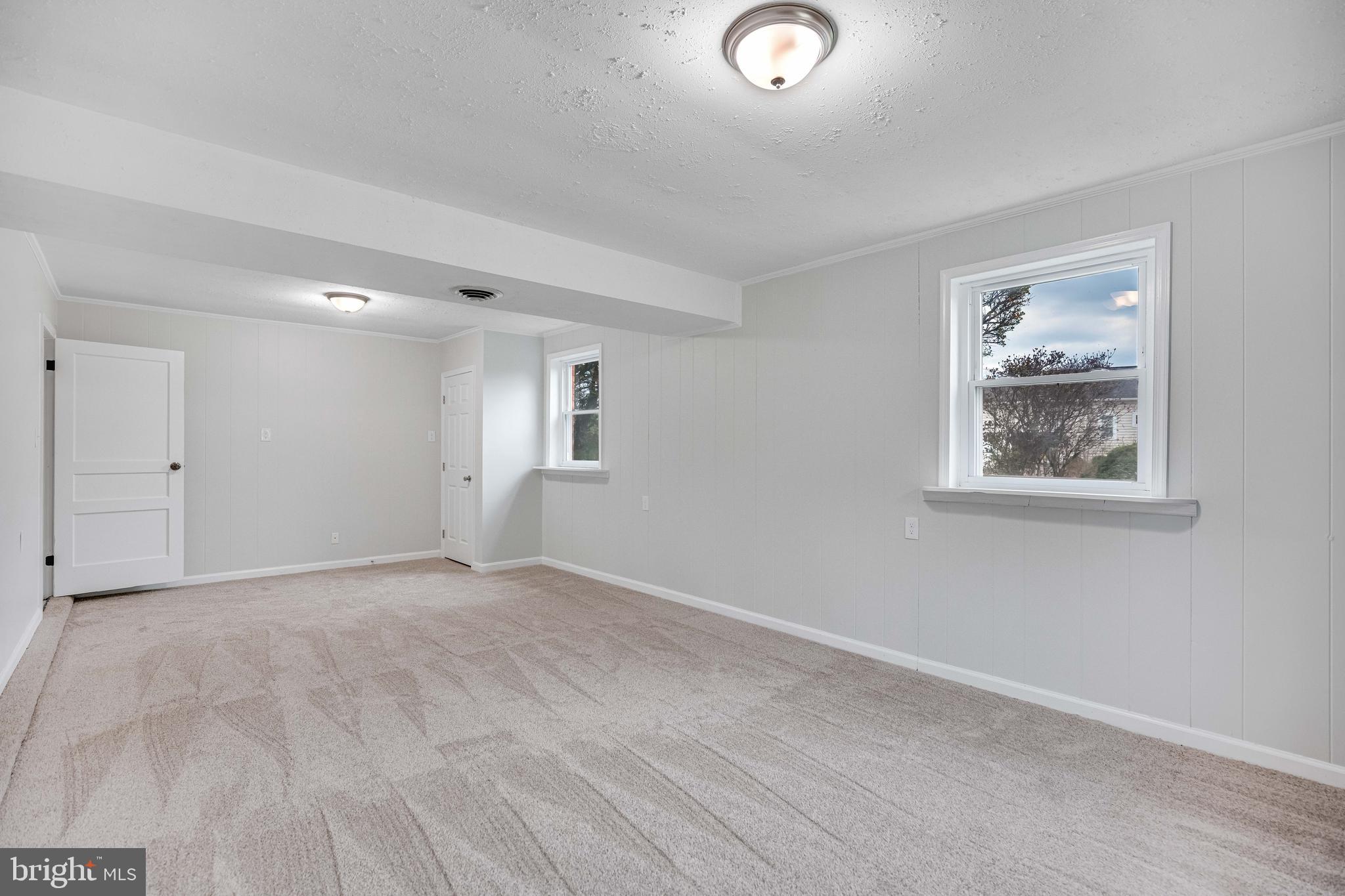 INGLESIDE - Residential