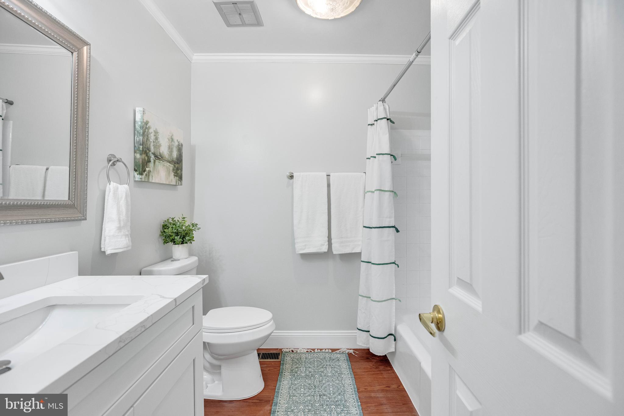 INGLESIDE - Residential