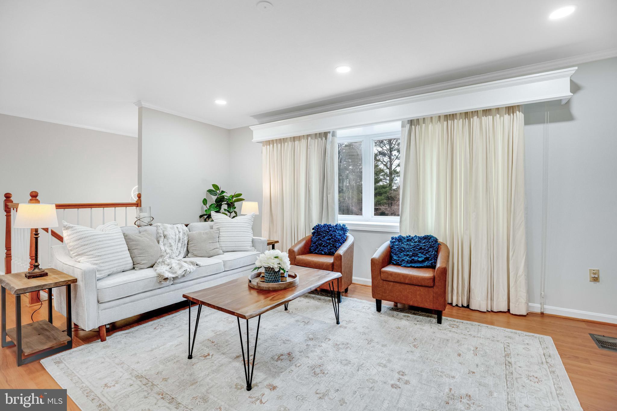 INGLESIDE - Residential