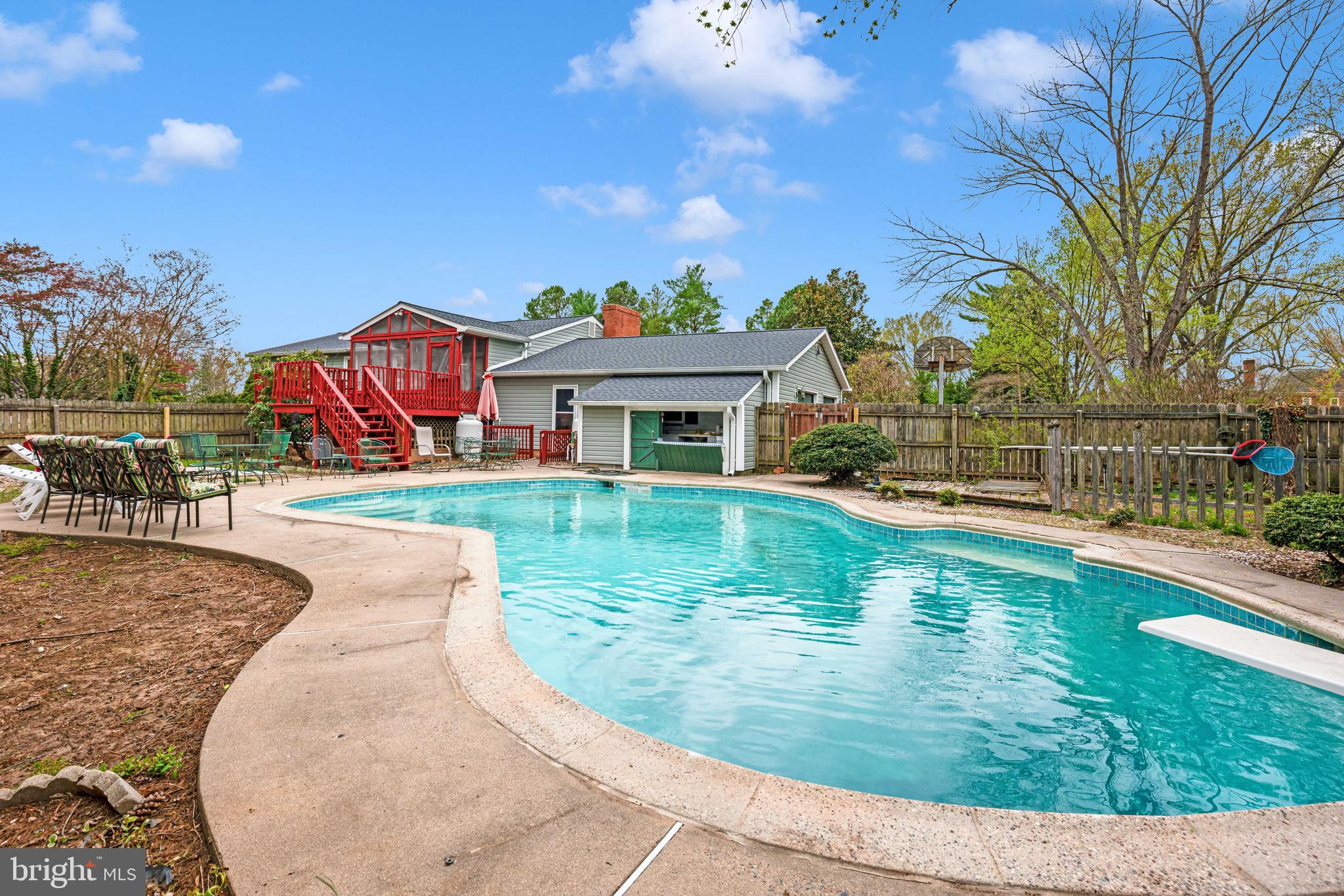 INGLESIDE - Residential