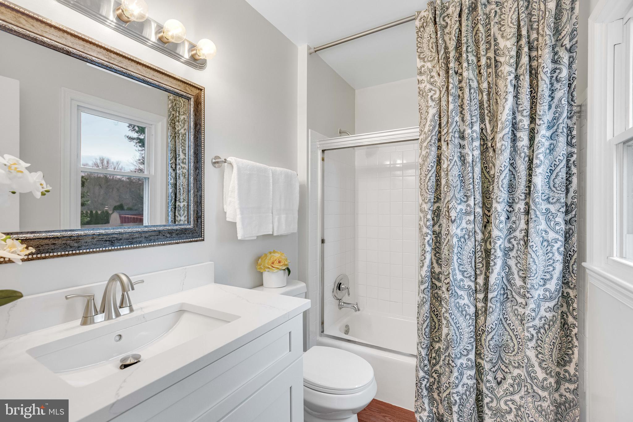 INGLESIDE - Residential