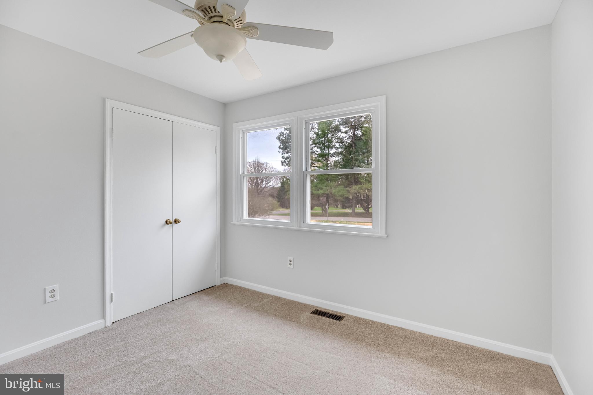 INGLESIDE - Residential