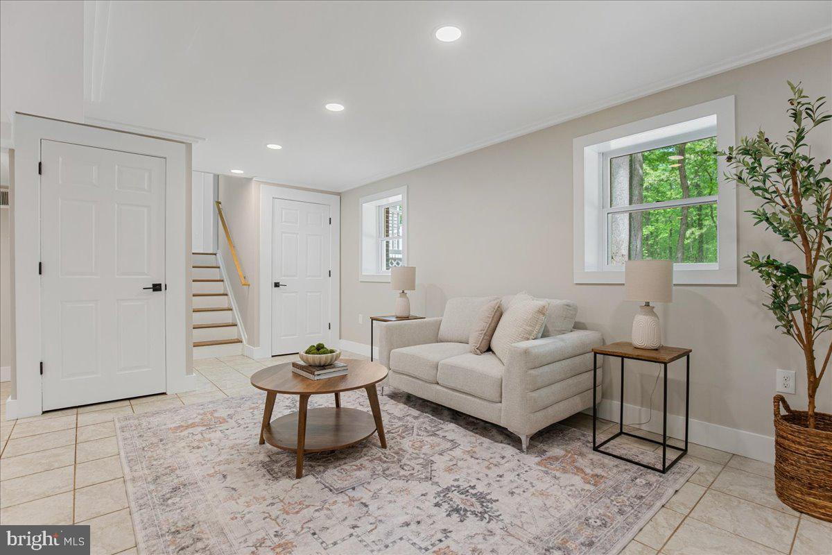 CHESAPEAKE HEIGHTS - Residential