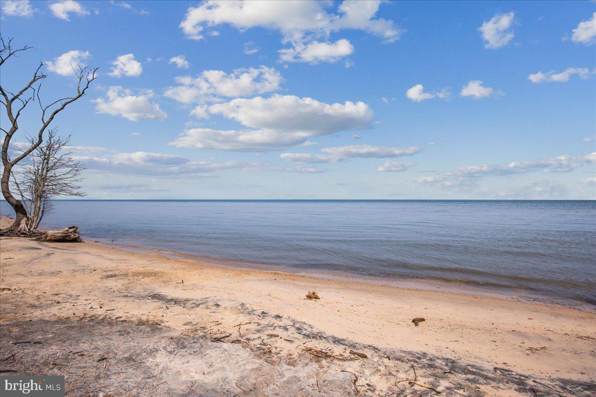 CHESAPEAKE HEIGHTS - Residential