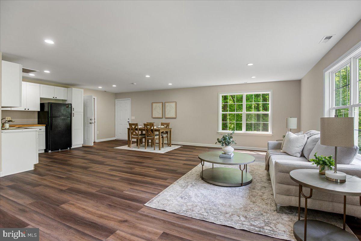 CHESAPEAKE HEIGHTS - Residential