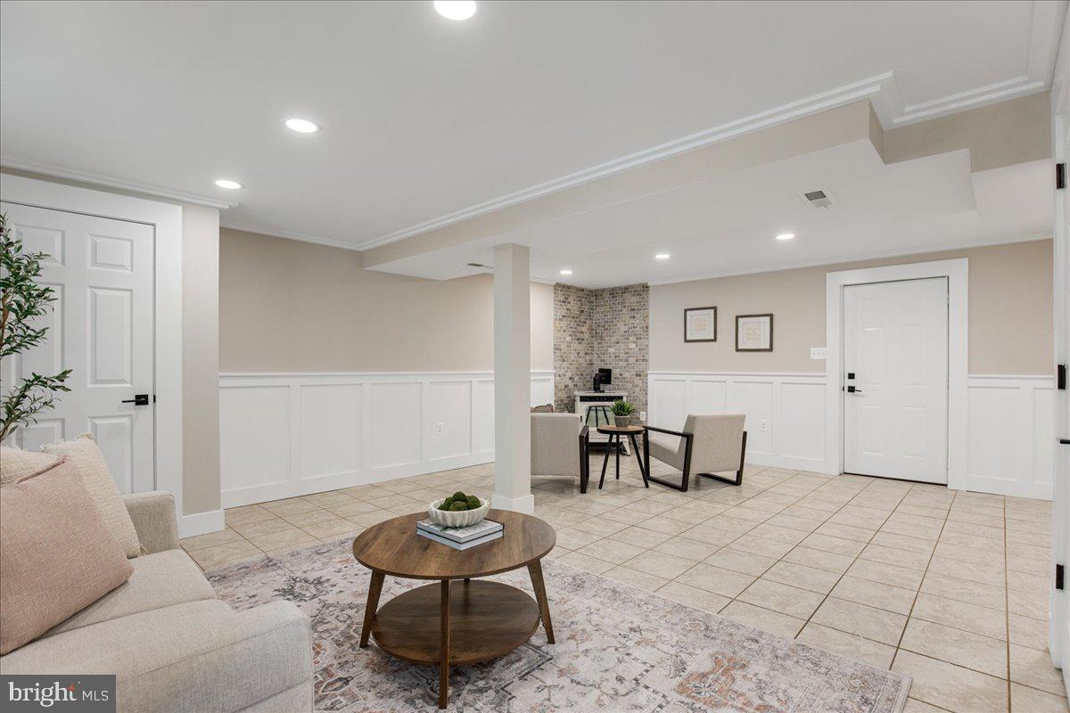 CHESAPEAKE HEIGHTS - Residential