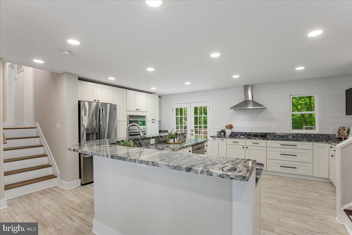 CHESAPEAKE HEIGHTS - Residential