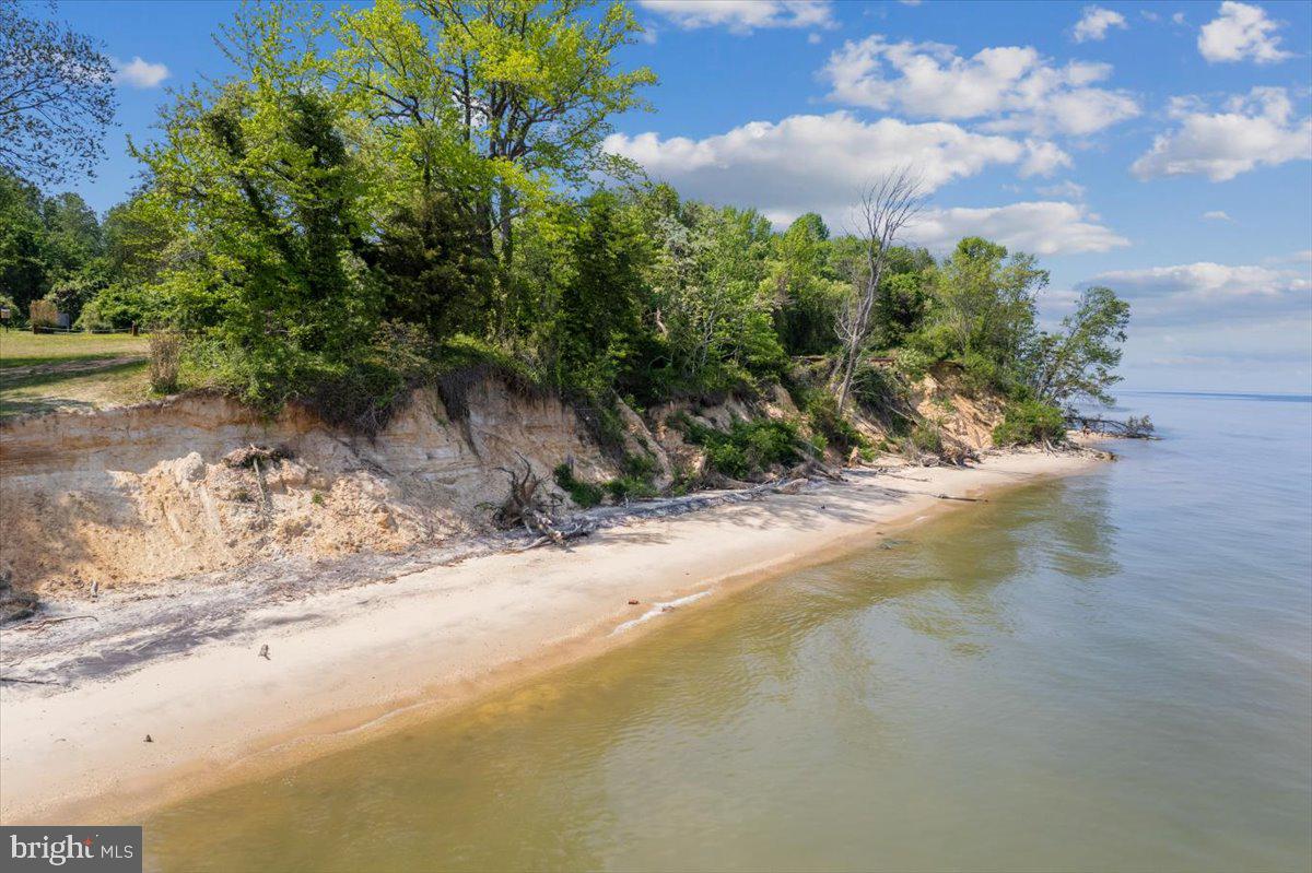 CHESAPEAKE HEIGHTS - Residential