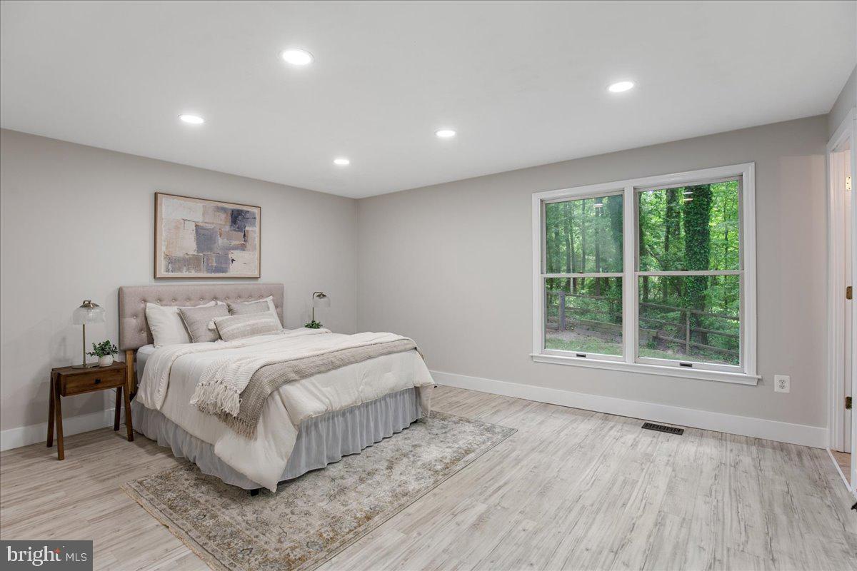 CHESAPEAKE HEIGHTS - Residential