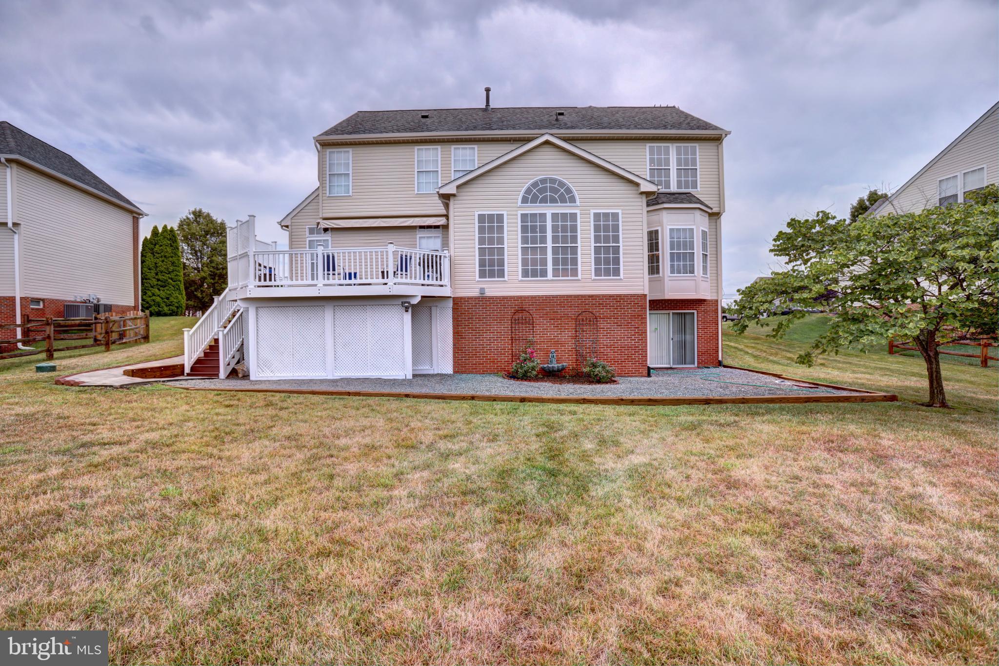 LOCUST HILL - Residential