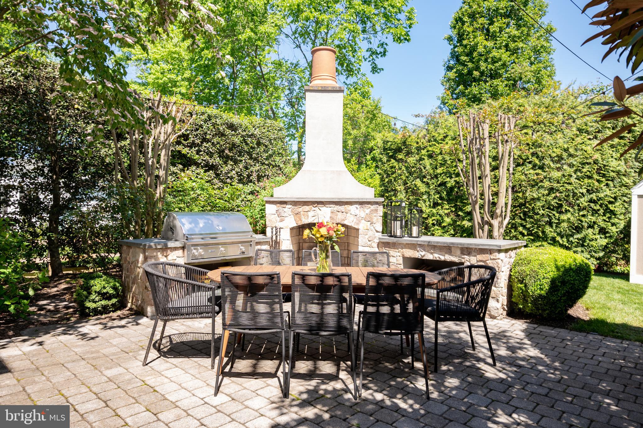 COLLINGWOOD MANOR - Residential