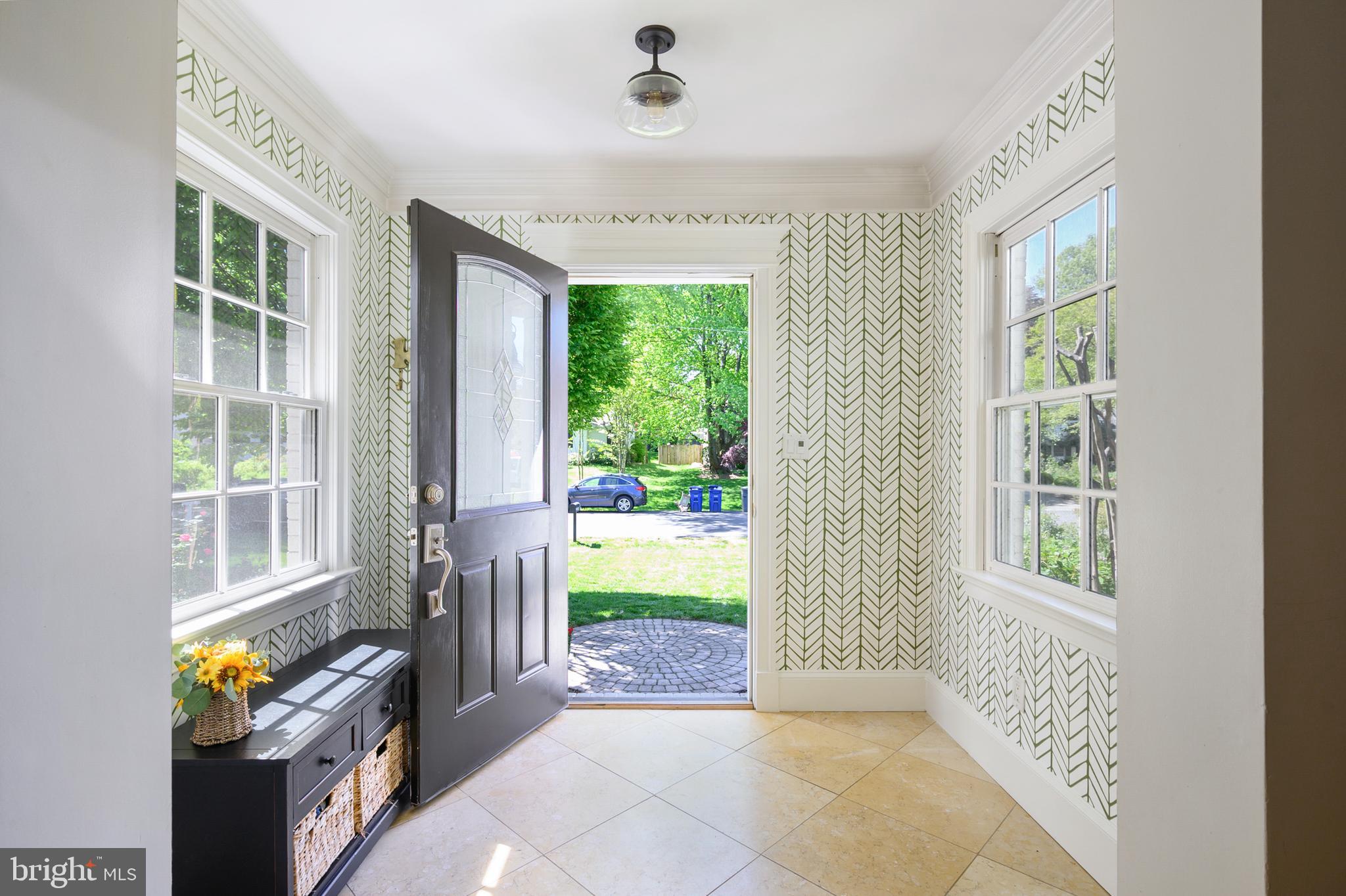 COLLINGWOOD MANOR - Residential