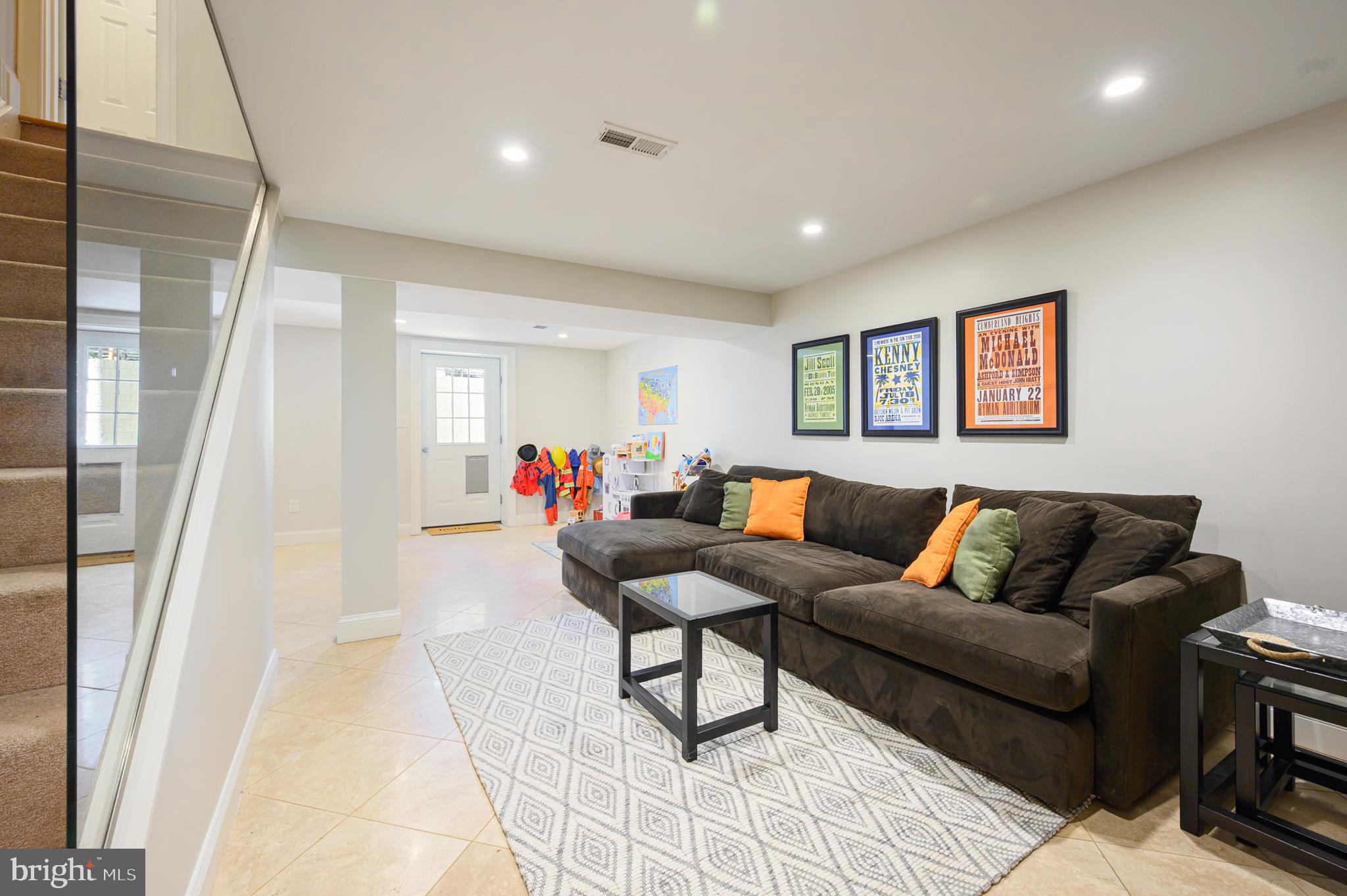 COLLINGWOOD MANOR - Residential