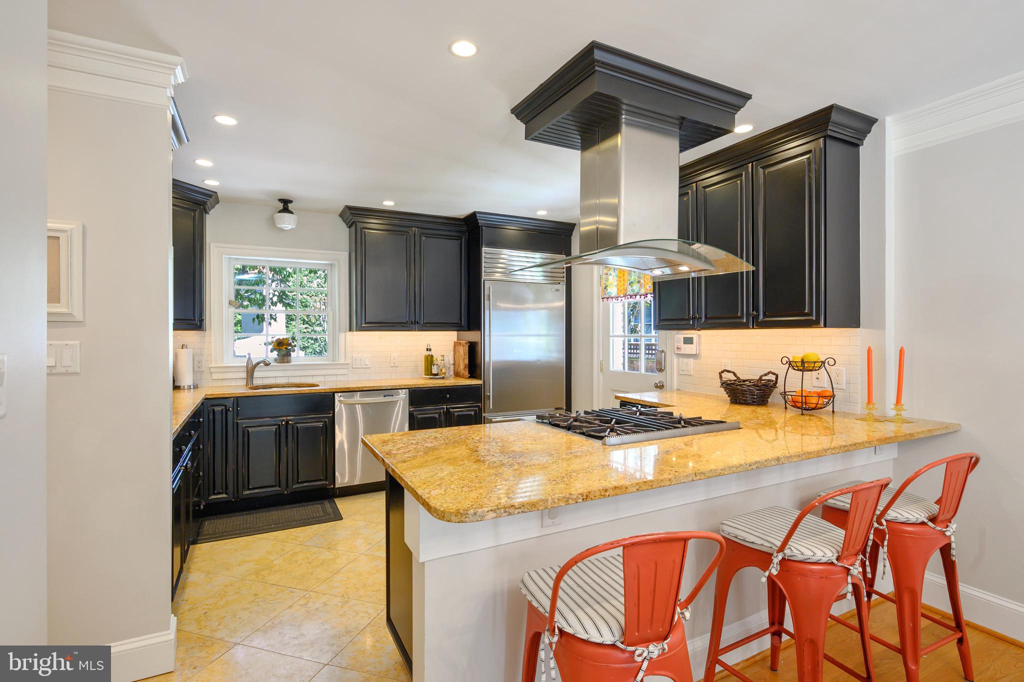 COLLINGWOOD MANOR - Residential