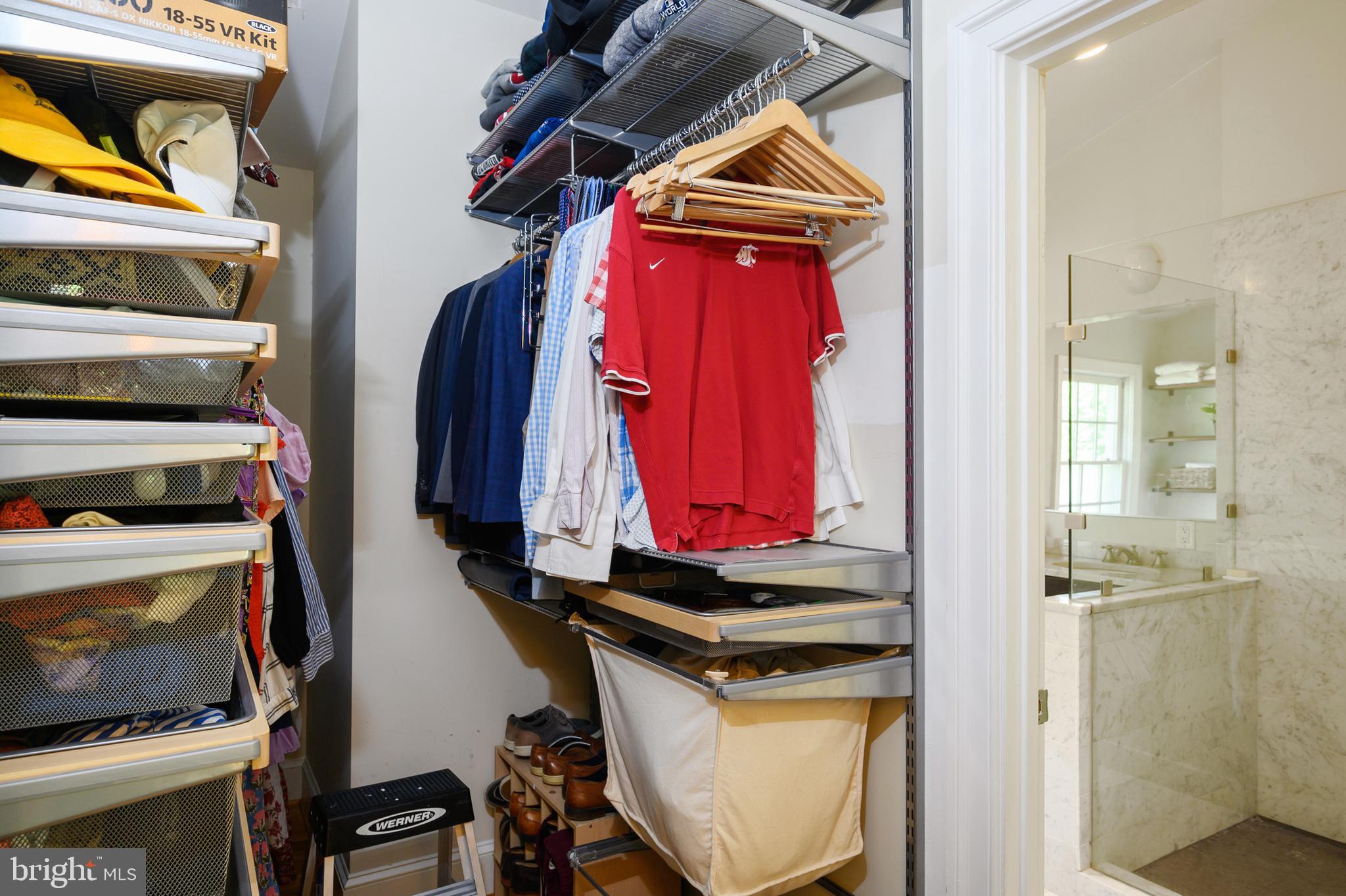 COLLINGWOOD MANOR - Residential