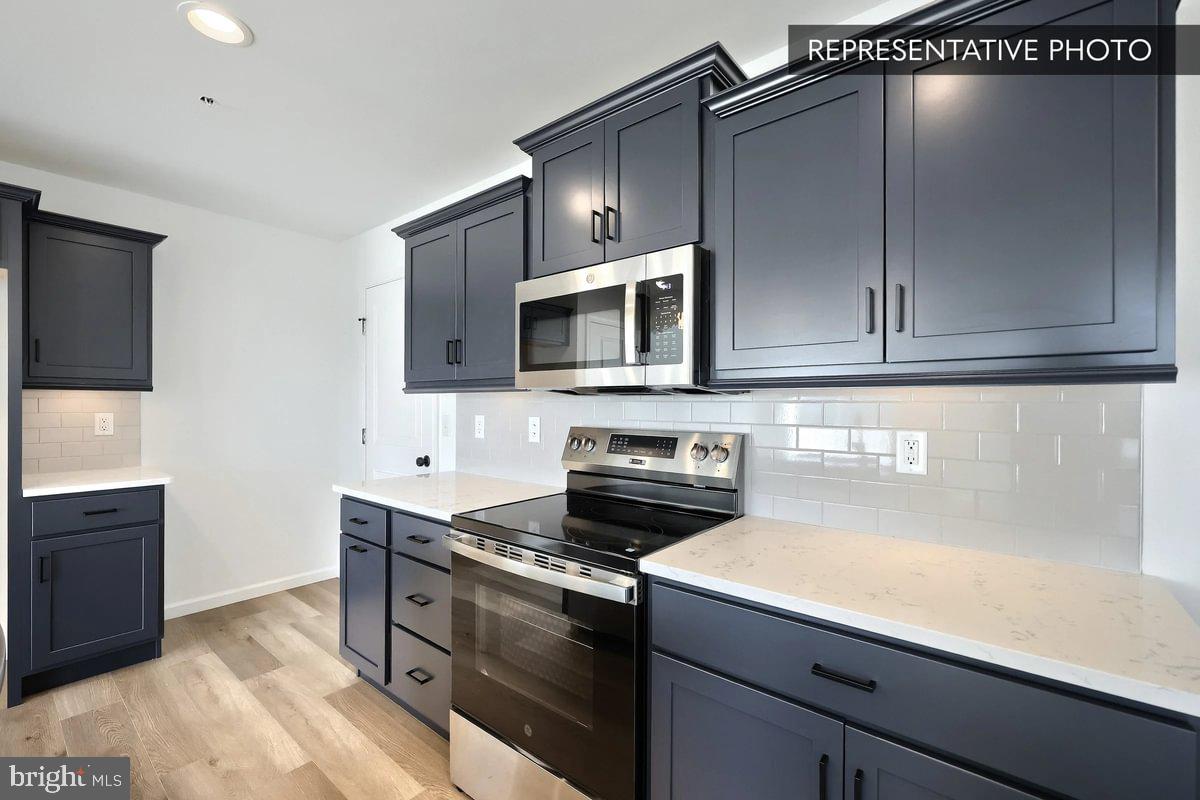 8 JULIAN DRIVE 104 LOT 25