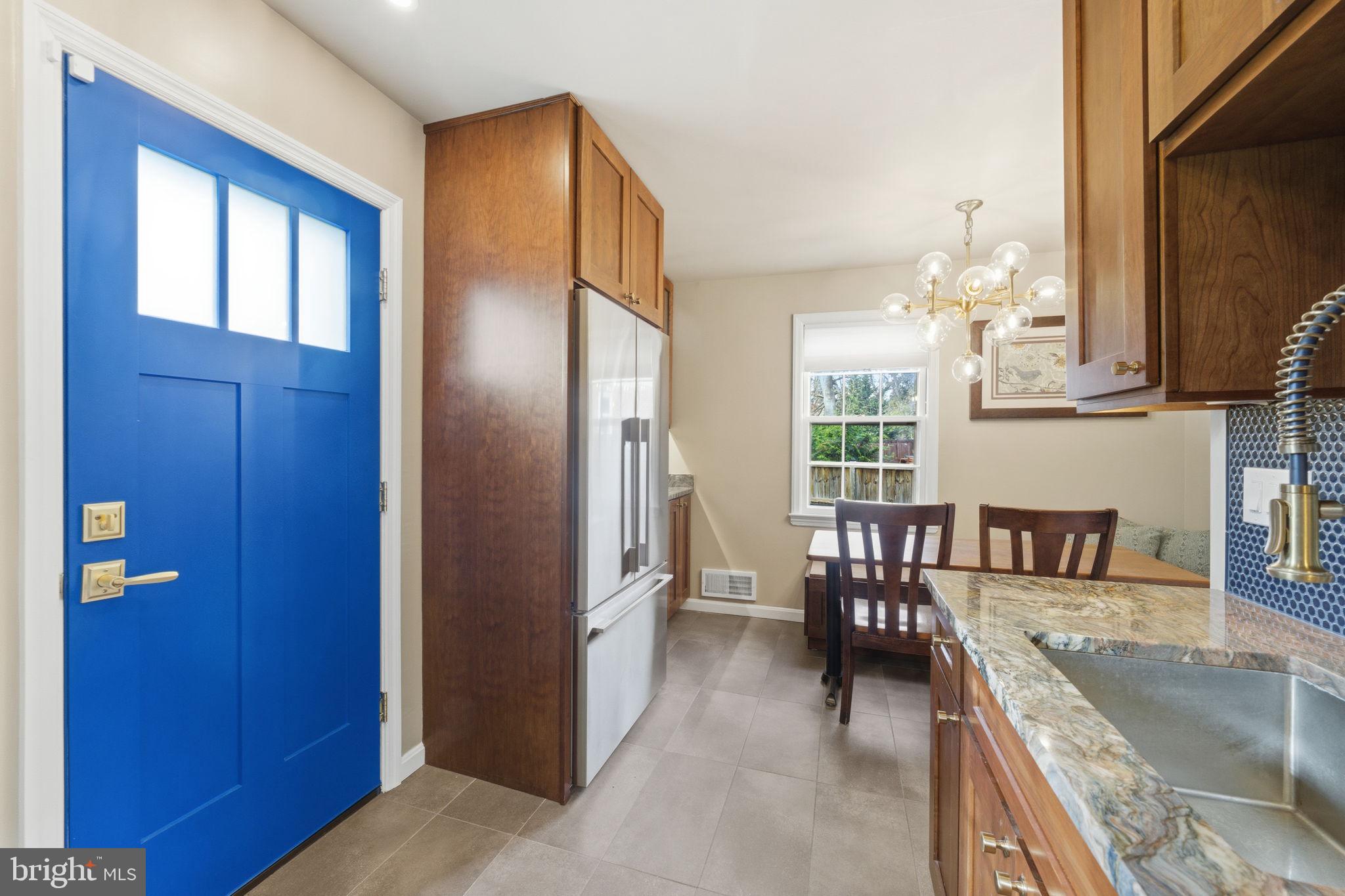 KENSINGTON HEIGHTS - Residential