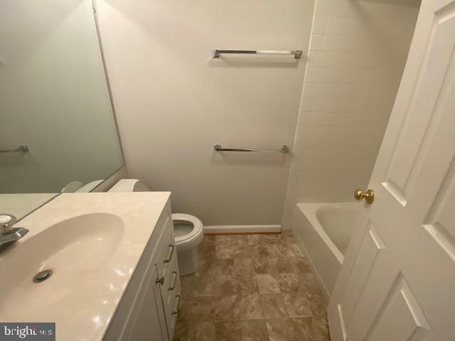 CASCADES - Residential Lease