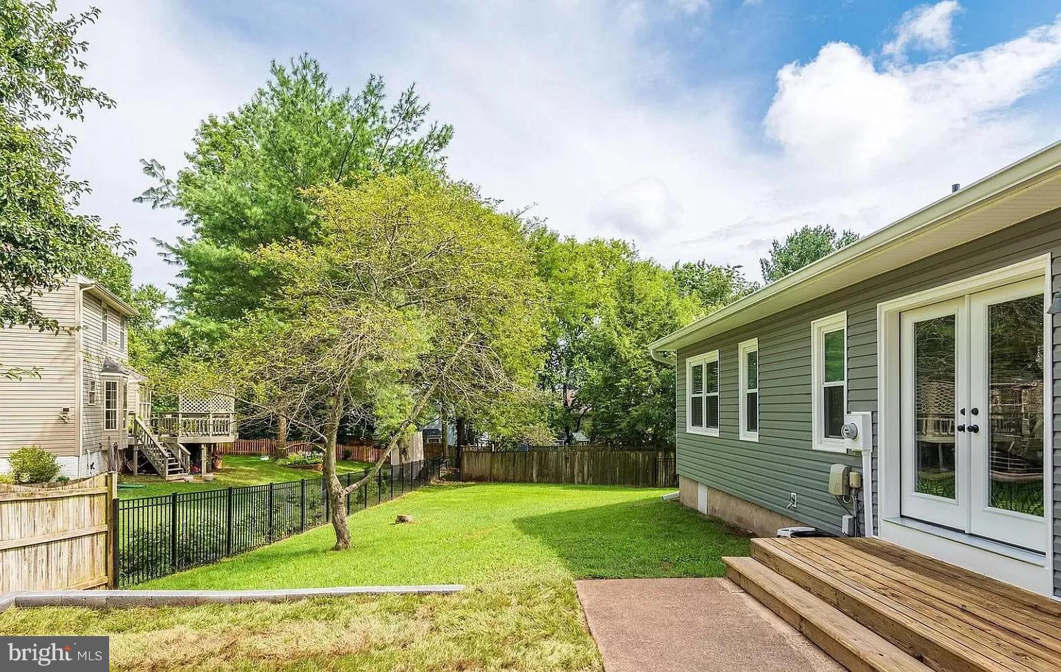 WATERFORD - Residential Lease