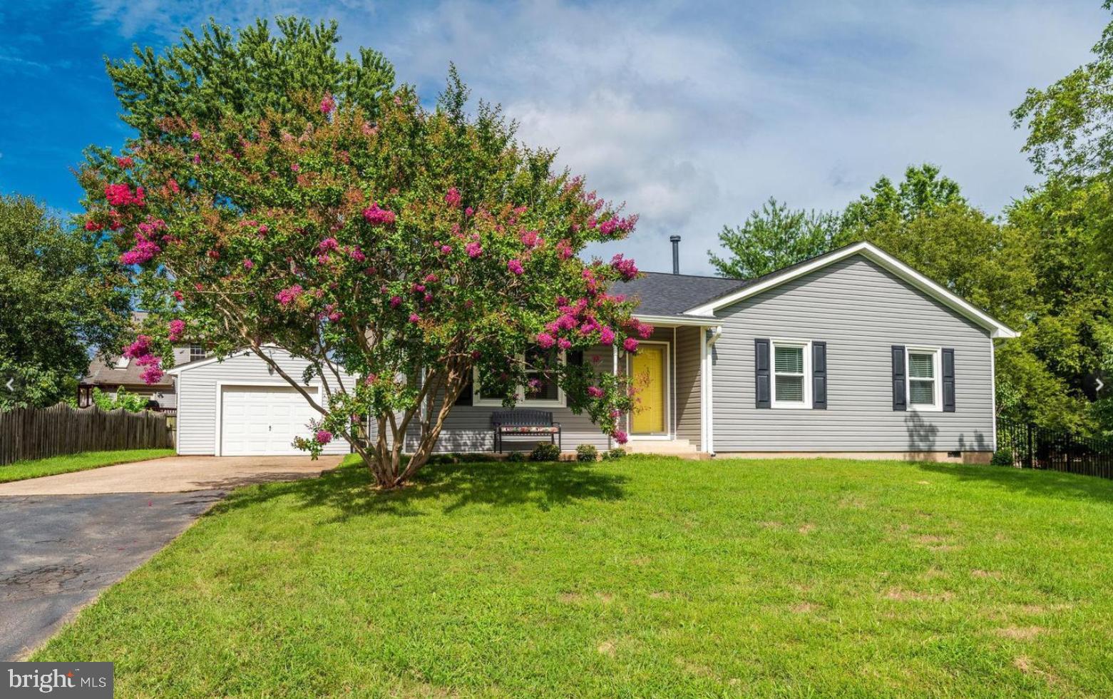 WATERFORD - Residential Lease