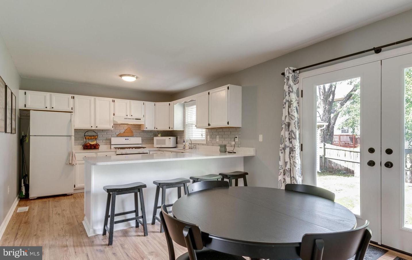 WATERFORD - Residential Lease