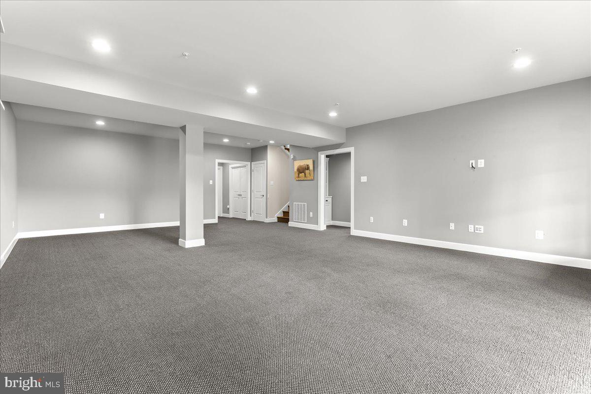 MAPLE LAWN - Residential