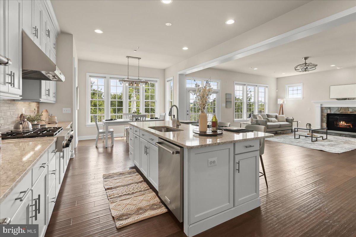 MAPLE LAWN - Residential