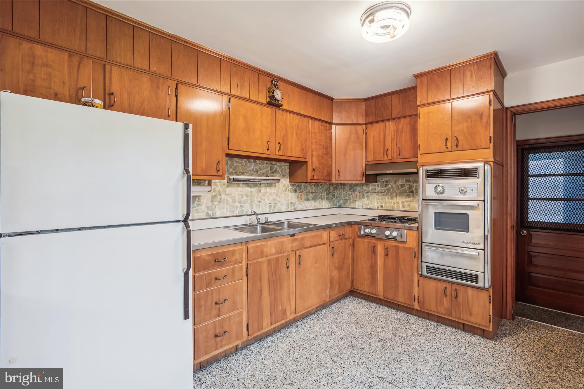 EAST LINTHICUM HEIGHTS - Residential