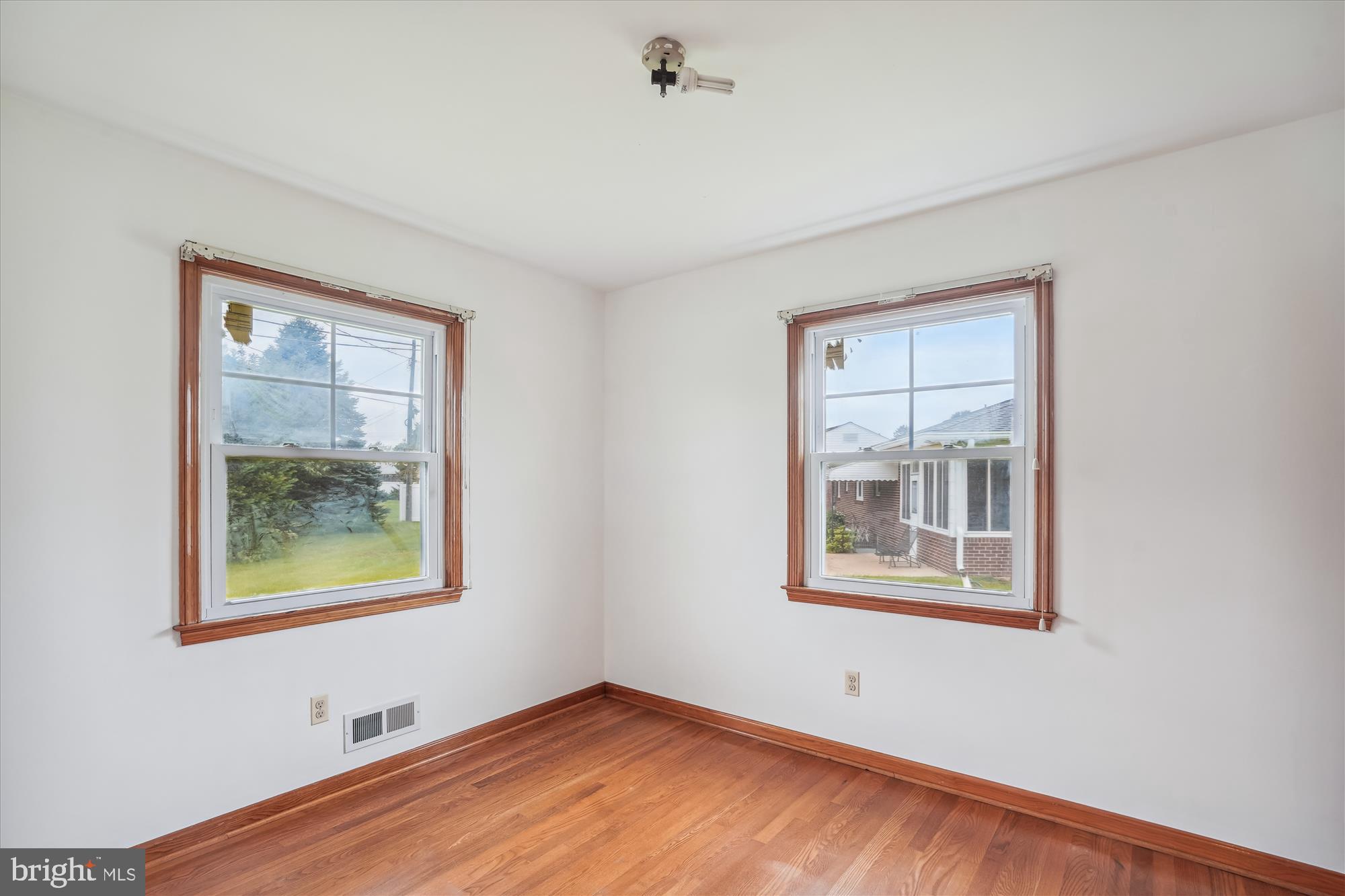 EAST LINTHICUM HEIGHTS - Residential