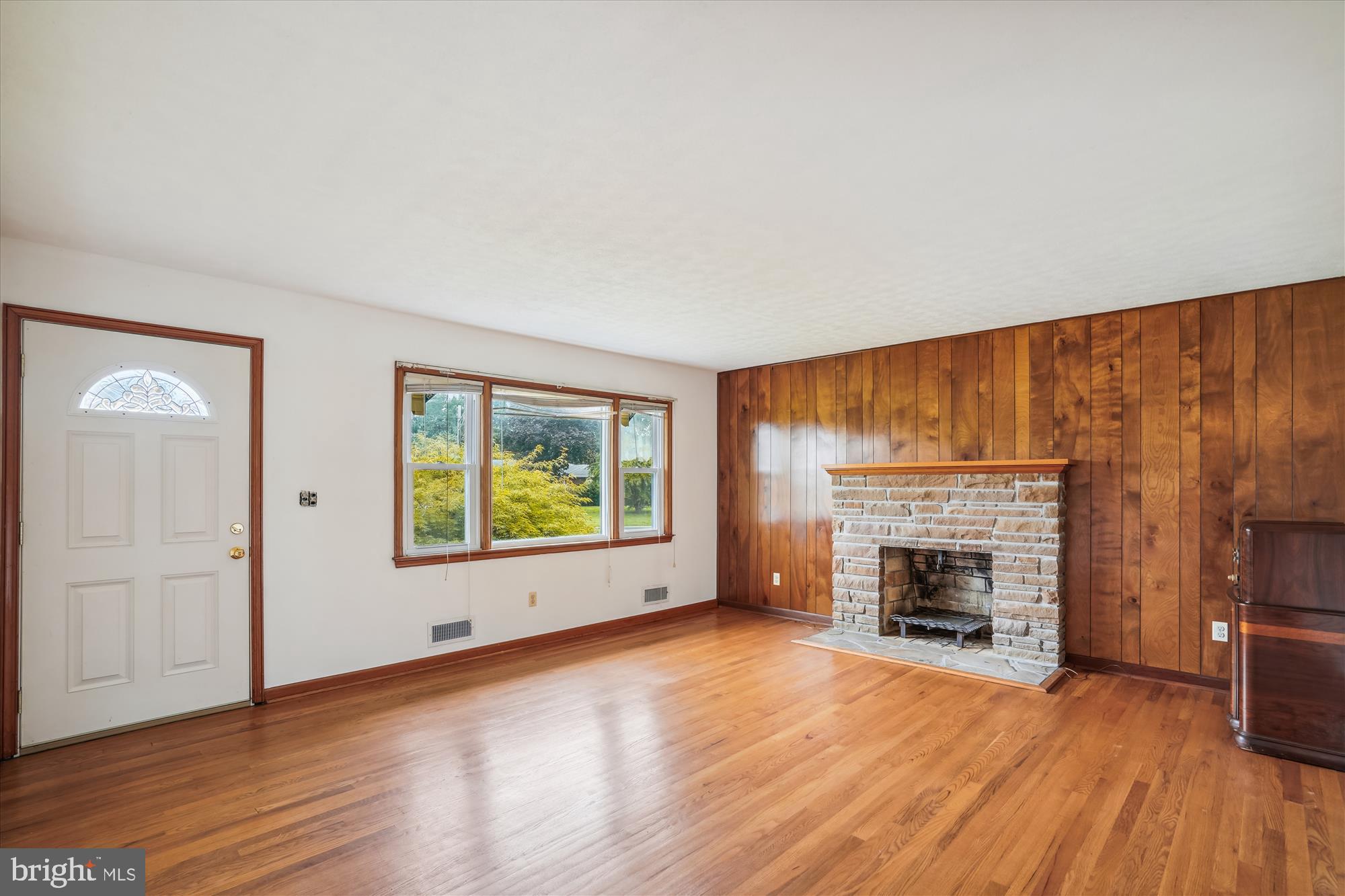 EAST LINTHICUM HEIGHTS - Residential