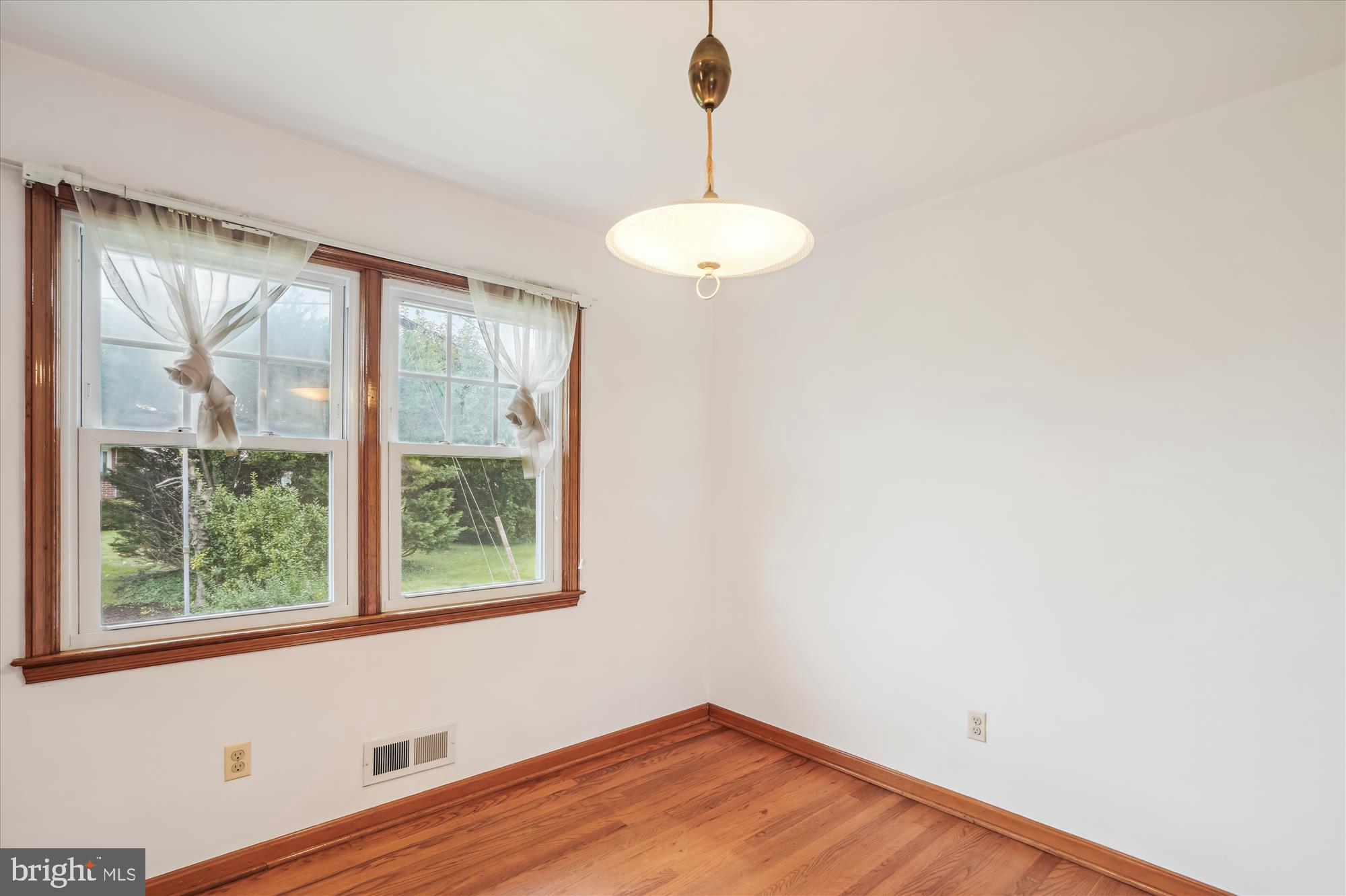 EAST LINTHICUM HEIGHTS - Residential