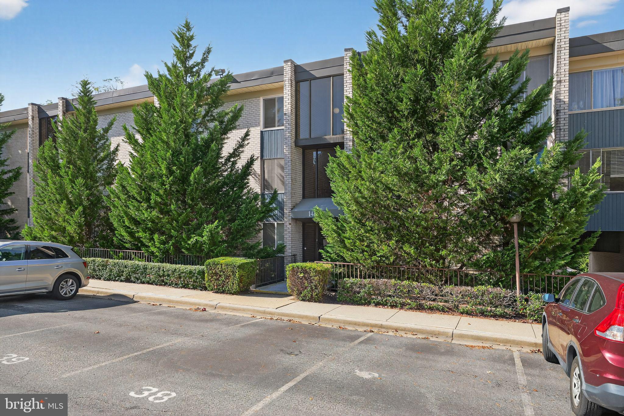 NORTH CRK PLACE - Residential Lease