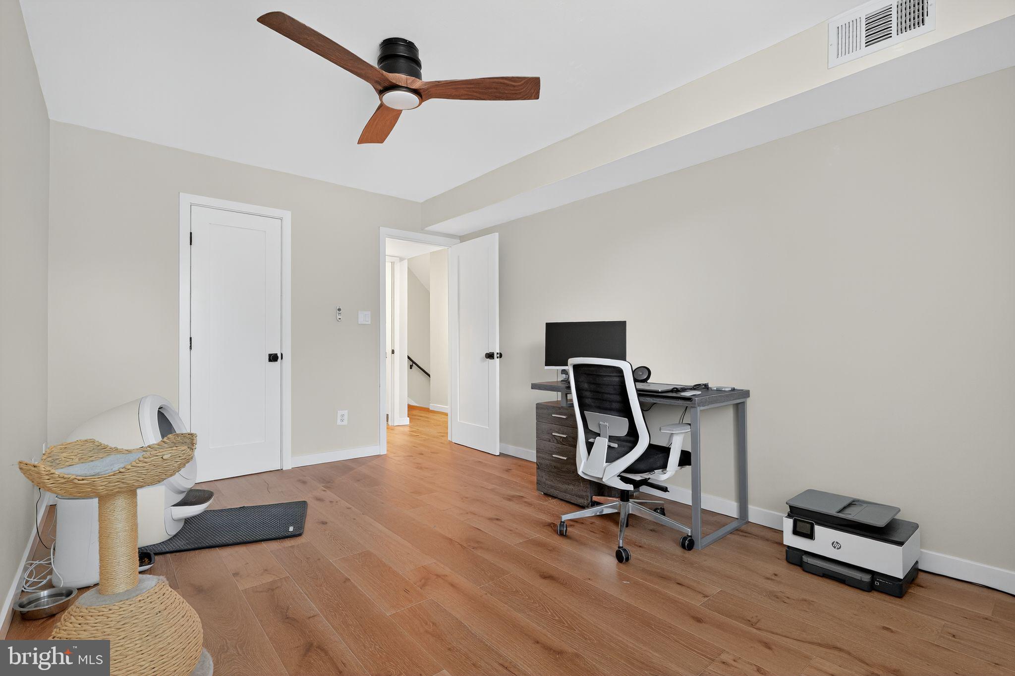 NORTH CRK PLACE - Residential Lease