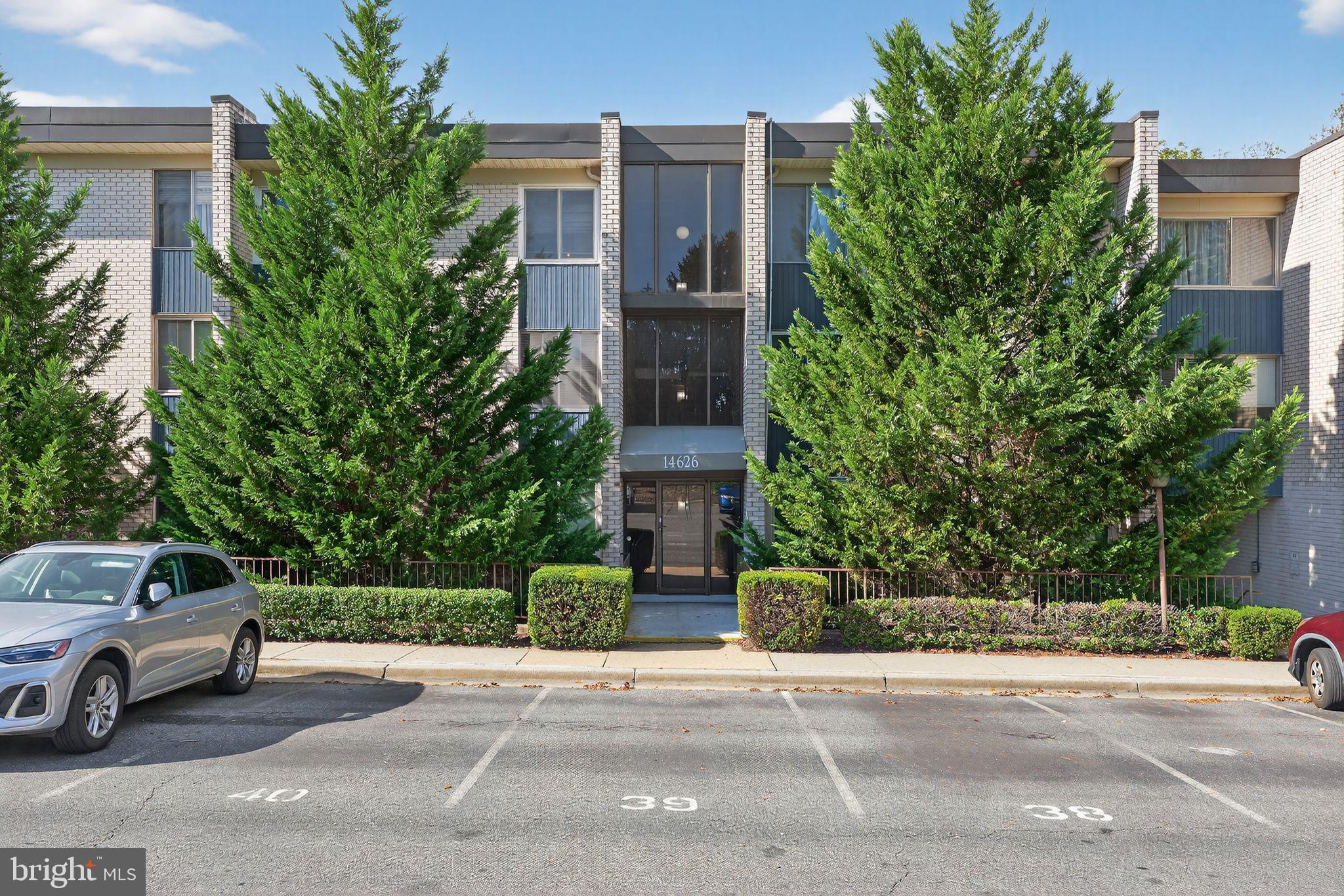 NORTH CRK PLACE - Residential Lease