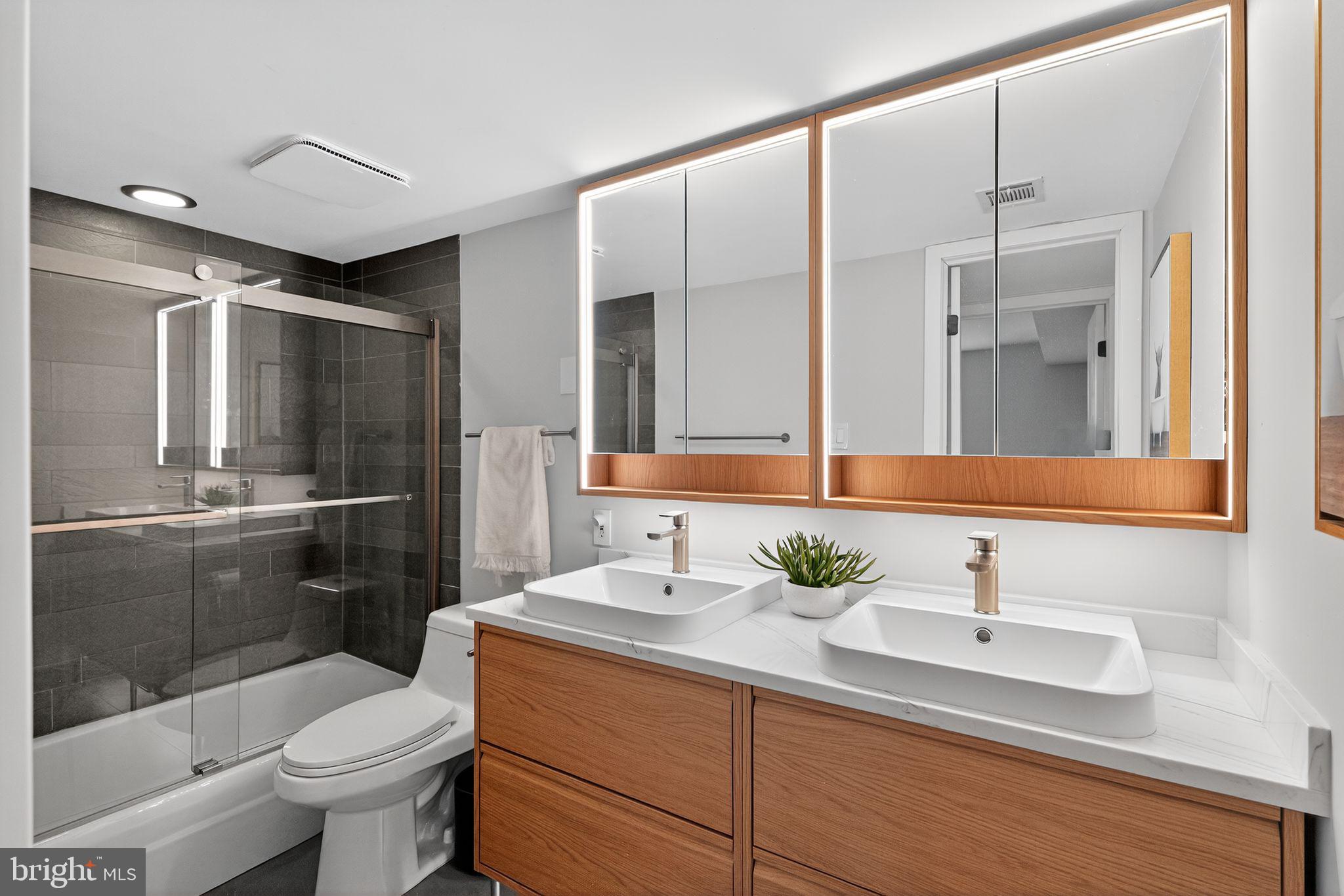 NORTH CRK PLACE - Residential Lease