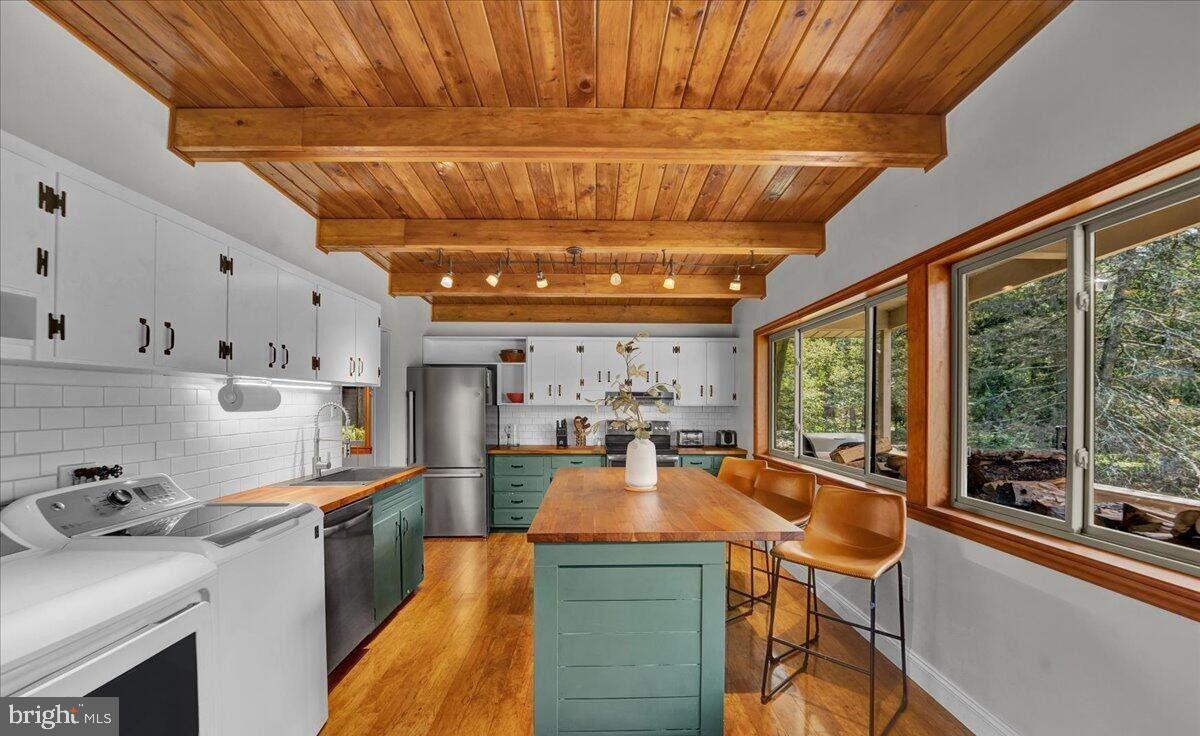 SPLIT ROCK - Residential